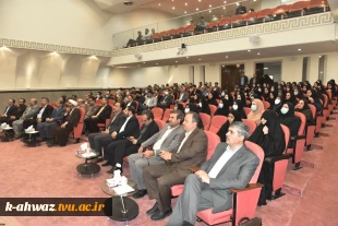 کتر خسرویان در دیدار نوروزی با کارکنان دانشگاه:
توسعه زیرساخت‌های عمرانی و تجهیزات و ارتقای رفاهی کارکنان اولویت‌های اصلی سال ۱۴۰۲ است. 2